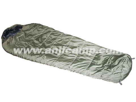 橄欖綠色睡袋